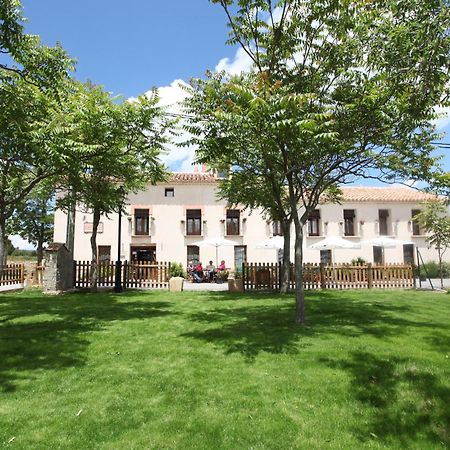 Hotel La Fonda De La Estacion La Puebla De Valverde Exteriér fotografie