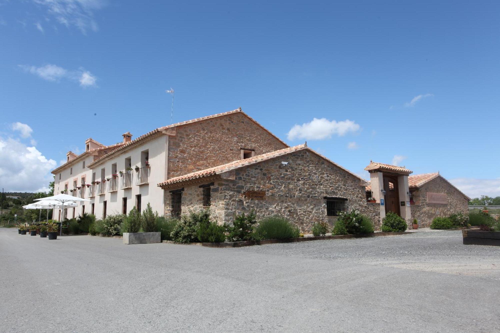 Hotel La Fonda De La Estacion La Puebla De Valverde Exteriér fotografie